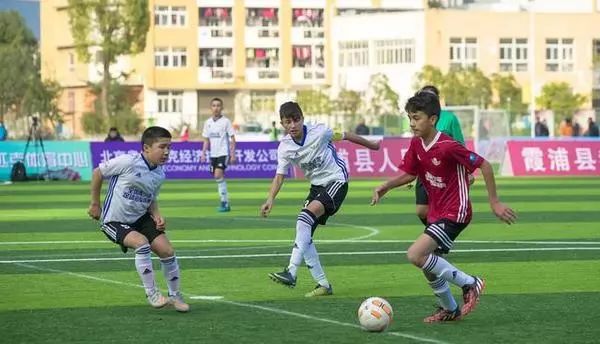  高芙美网青少年组封后，新生代天才备受瞩目