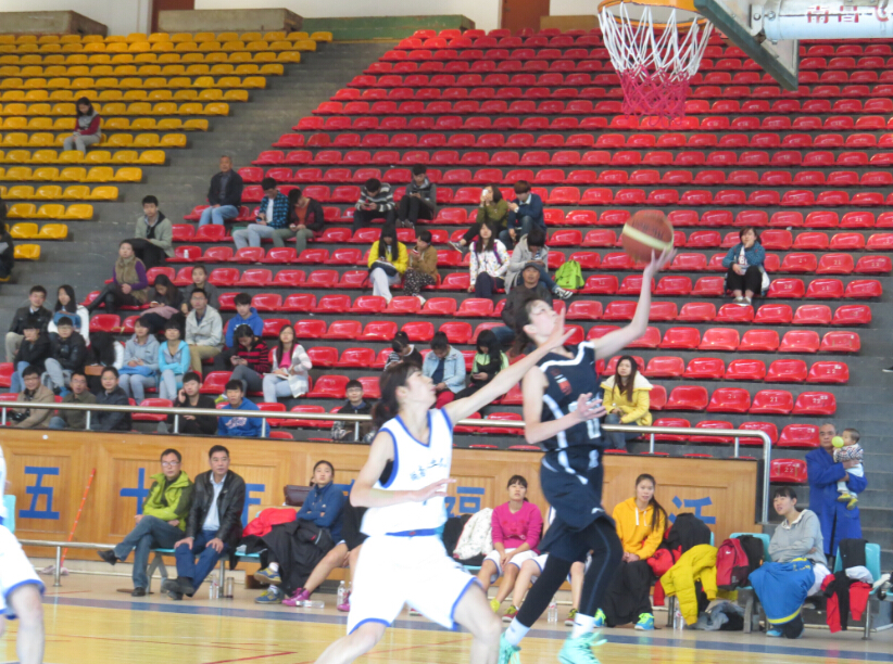  女子三人篮球联赛，上海队豪取十连胜