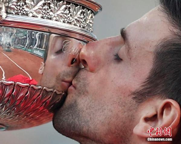  西西帕斯年终总决赛惊艳亮相