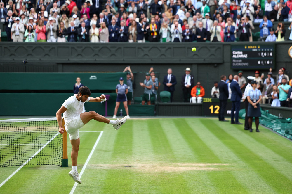  阿尔卡拉斯鏖战五局险胜晋级半决赛