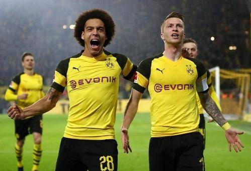  哈兰德戴帽，多特蒙德大胜柏林联合登榜首